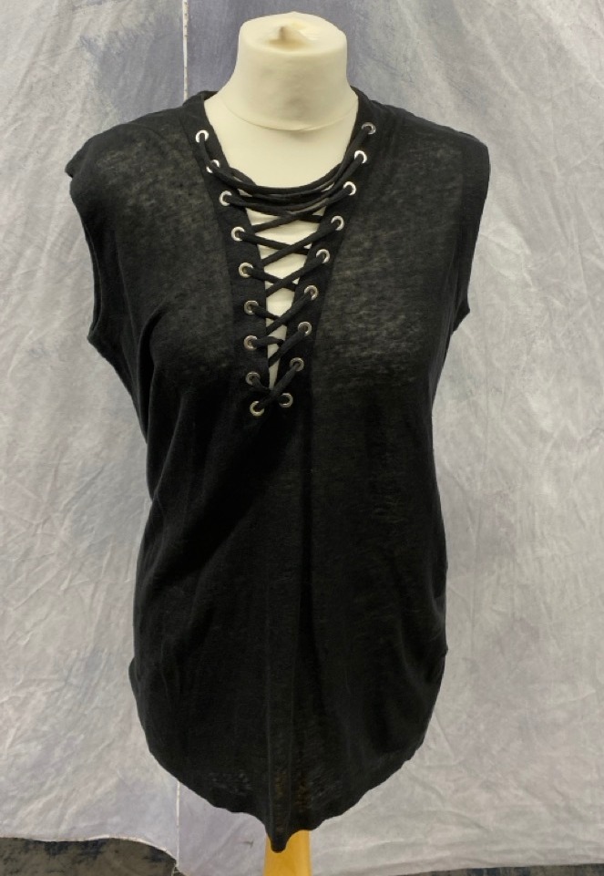 Lot 60  
            Edinburgh SR20 - Delivery Only 

                
IRO TISSA SLUB LACE-UP TOP IN BLACK LINEN SIZE S: LOCATION - RAIL 3