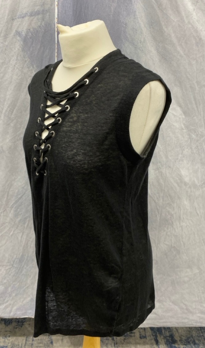Lot 60  
            Edinburgh SR20 - Delivery Only 

                
IRO TISSA SLUB LACE-UP TOP IN BLACK LINEN SIZE S: LOCATION - RAIL 3