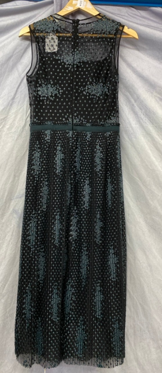 Lot 63  
            Edinburgh SR20 - Delivery Only 

                
BOSS SLEEVELESS EMBROIDERED TULLE DRESS IN BLACK POLYESTER SIZE UK 6: LOCATION - ...