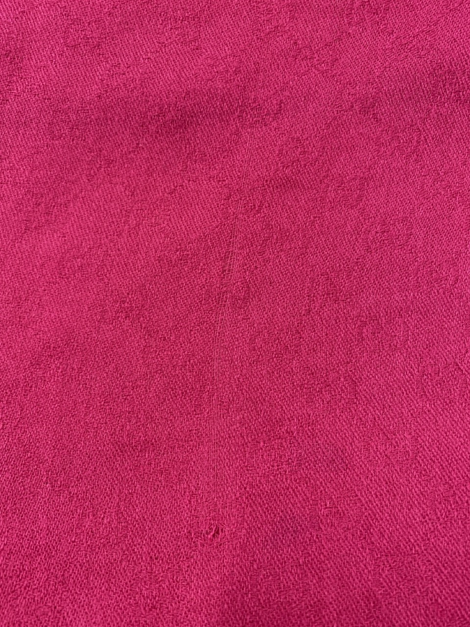 Lot 65  
            Edinburgh SR20 - Delivery Only 

                
GUCCI FRINGED SCARF IN PINK COTTON: LOCATION - RAIL 3