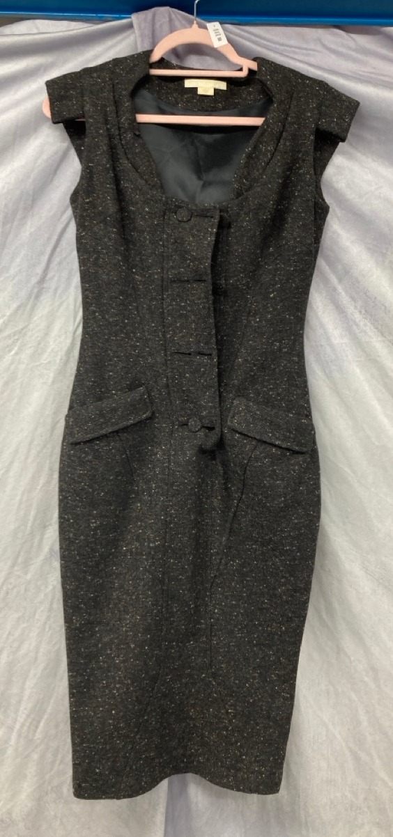 Lot 6  
            Edinburgh SR20 - Delivery Only 

                
ANTONIO BERARDI SHEATH DRESS IN GREY WOOL NO SIZE: LOCATION - RAIL 3