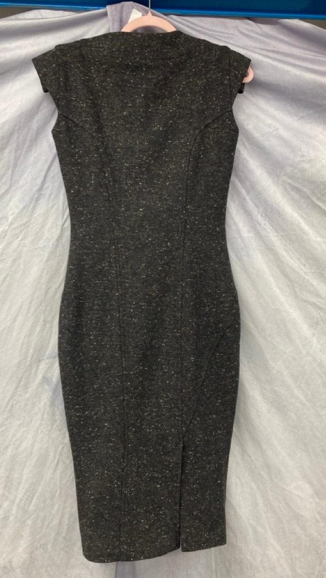 Lot 6  
            Edinburgh SR20 - Delivery Only 

                
ANTONIO BERARDI SHEATH DRESS IN GREY WOOL NO SIZE: LOCATION - RAIL 3