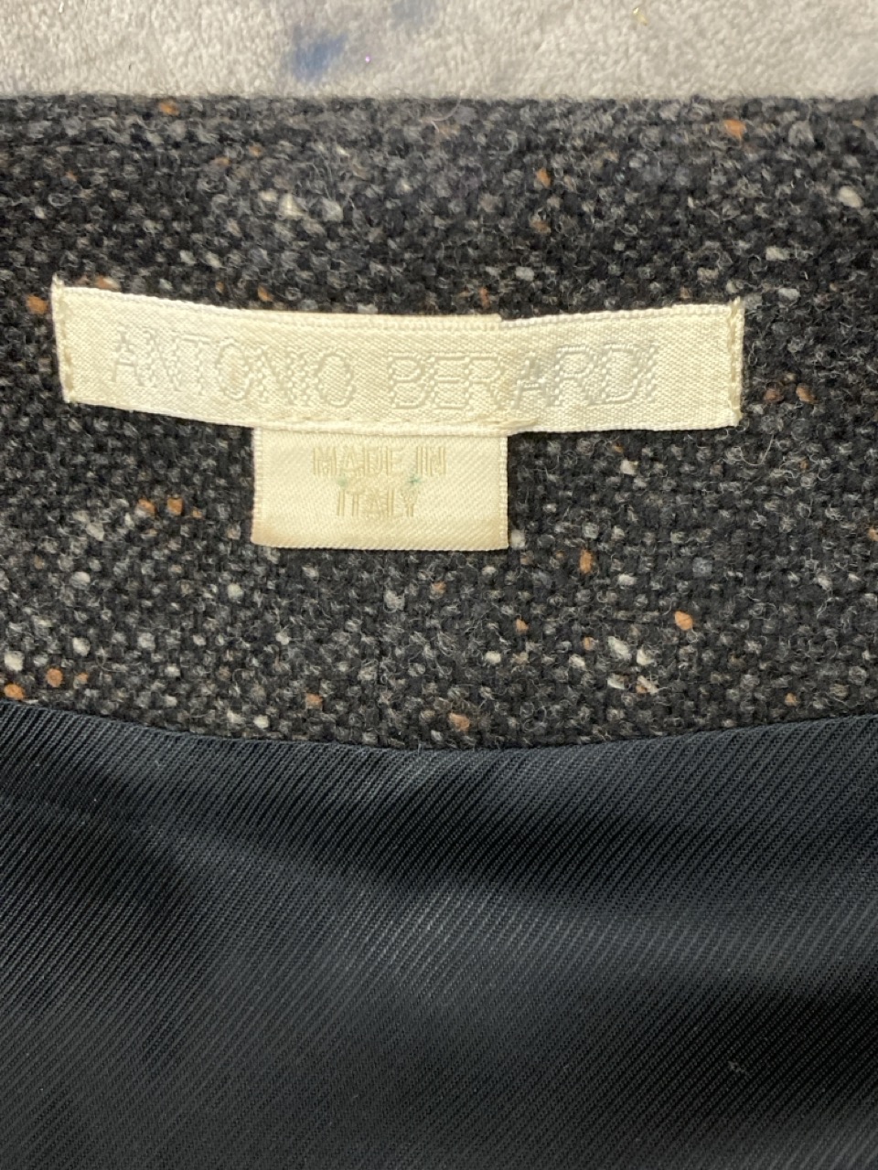 Lot 6  
            Edinburgh SR20 - Delivery Only 

                
ANTONIO BERARDI SHEATH DRESS IN GREY WOOL NO SIZE: LOCATION - RAIL 3