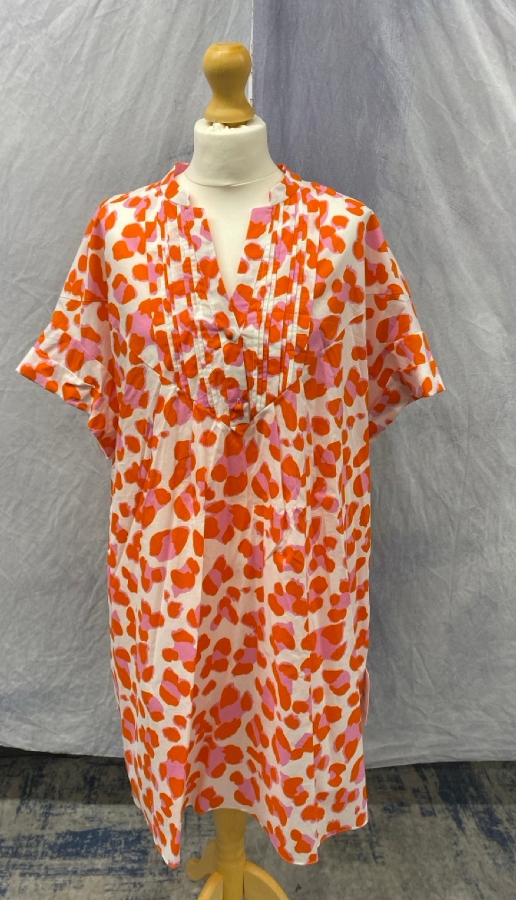 Lot 78  
            Edinburgh SR20 - Delivery Only 

                
DIANE VON FURSTENBERG PRINTED V-NECK DRESS IN MULTICOLOR COTTON SIZE XL: LOCATION...