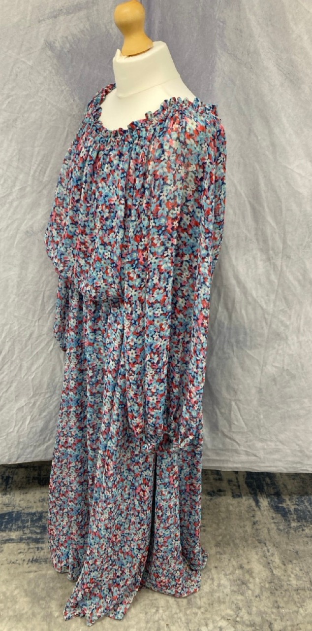 Lot 7  
            Edinburgh SR20 - Delivery Only 

                
ROTATE BIRGER CHRISTENSEN CARLY OFF-THE-SHOULDER MAXI DRESS IN FLORAL PRINT RECYC...
