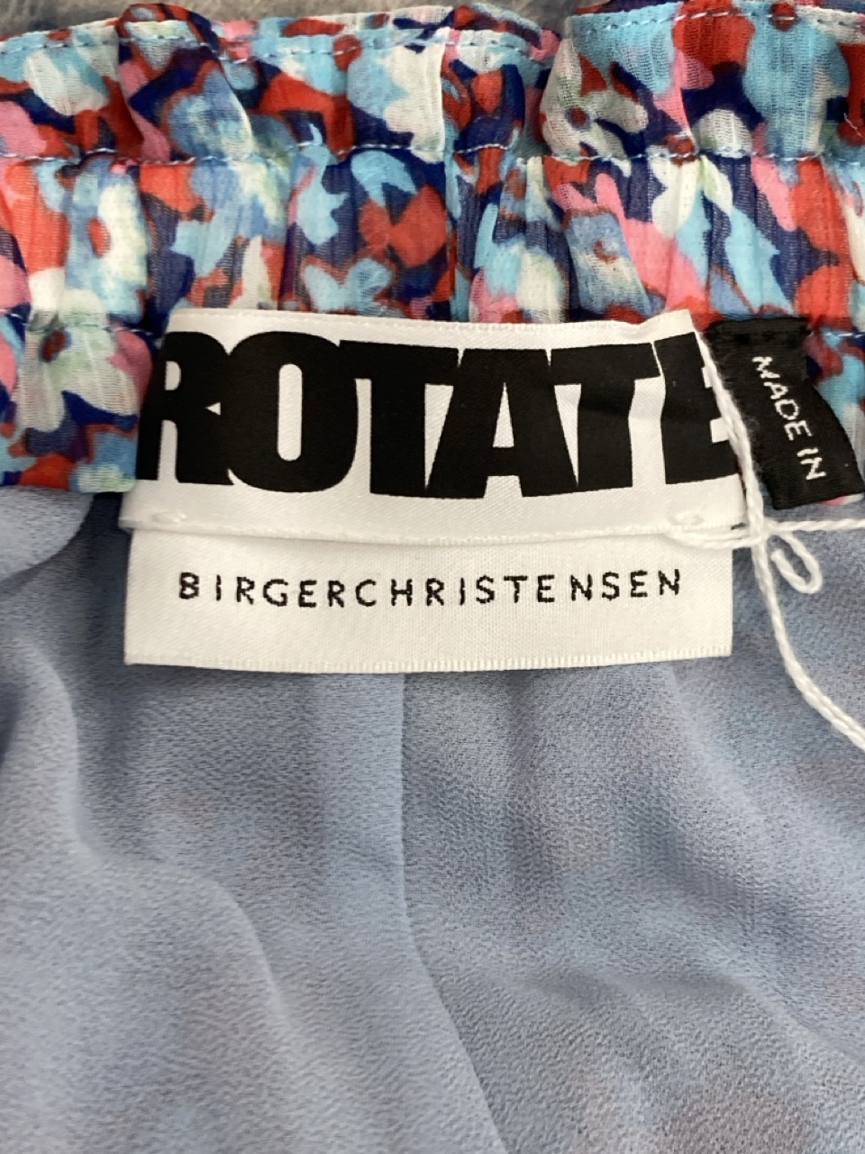 Lot 7  
            Edinburgh SR20 - Delivery Only 

                
ROTATE BIRGER CHRISTENSEN CARLY OFF-THE-SHOULDER MAXI DRESS IN FLORAL PRINT RECYC...