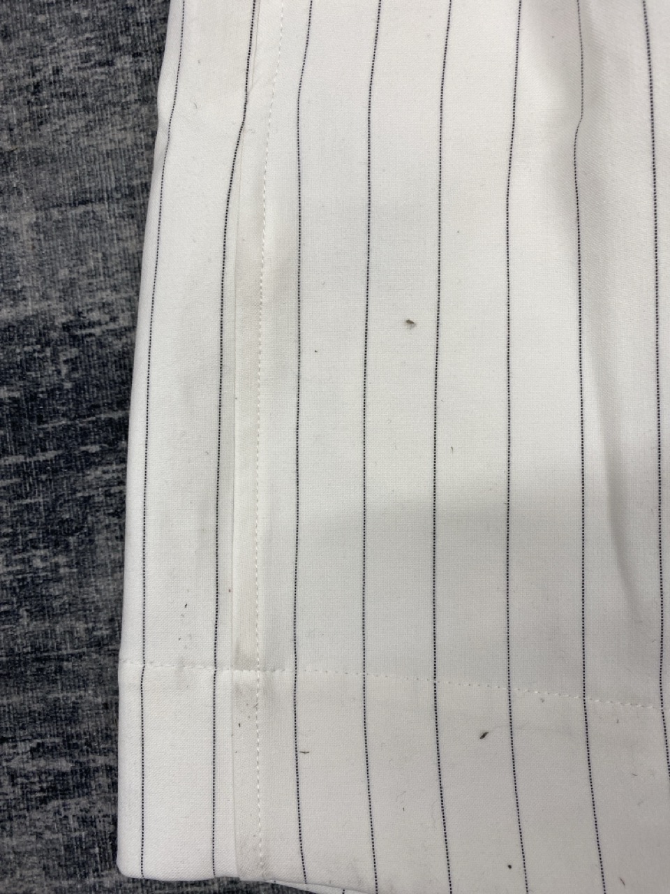 Lot 92  
            Edinburgh SR20 - Delivery Only 

                
GANNI PIN STRIPE PAPERBAG SHORTS IN WHITE PRINT POLYESTER NO SIZE : LOCATION - RA...