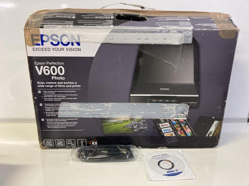 Lot 18  
            Birmingham Premium - Parcel Delivery Only 

                
EPSON V600 PHOTO SCANNER (ORIGINAL RRP - £400) IN BLACK. (BOXED) [JPTB7950]