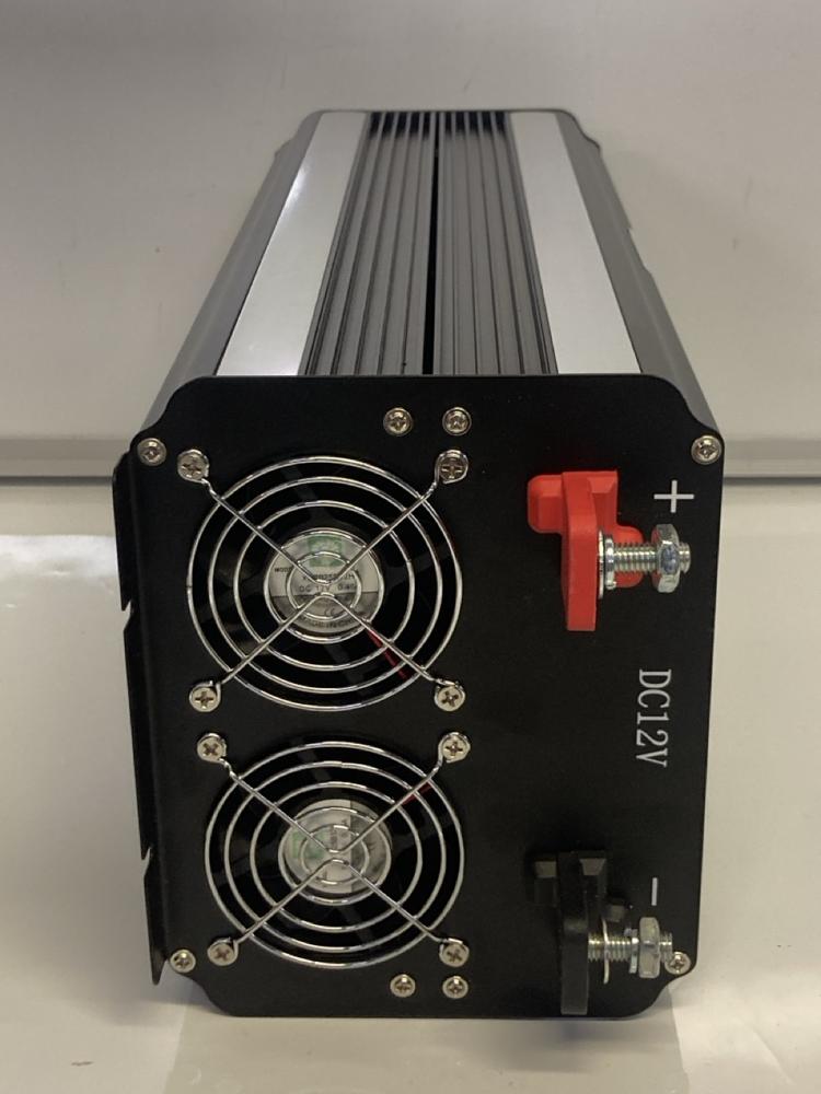 Lot 35  
            Birmingham Premium - Parcel Delivery Only 

                
LVYUAN 4000 W POWER INVERTER (ORIGINAL RRP - £339). (BOXED) [JPTB7945] - Image 4