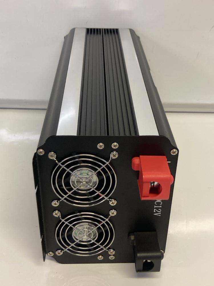 Lot 36  
            Birmingham Premium - Parcel Delivery Only 

                
LVYUAN 4000 W POWER INVERTER (ORIGINAL RRP - £339). (BOXED) [JPTB7942] - Image 2