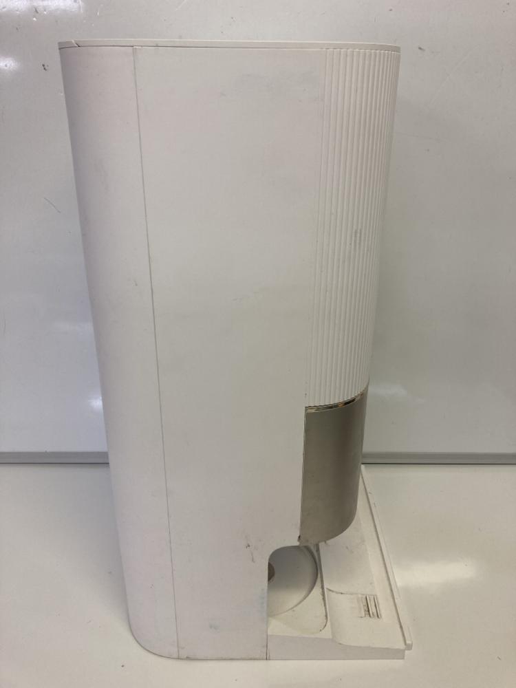 Lot 41  
            Birmingham Premium - Parcel Delivery Only 

                
DREAME RCXE0307 ROBOT VACUUM (ORIGINAL RRP - £899). (UNIT ONLY) [JPTB7910]