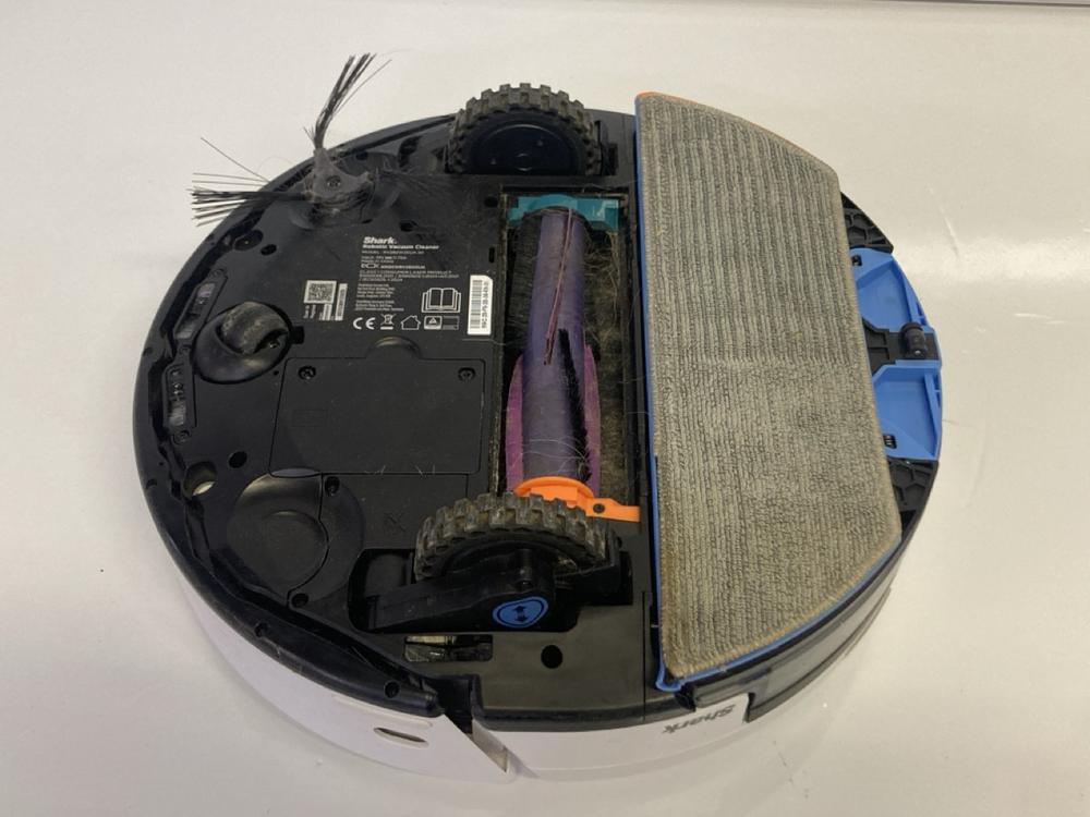 Lot 42  
            Birmingham Premium - Parcel Delivery Only 

                
SHARK POWER DETECT 2-IN-1 ROBOT VACUUM (ORIGINAL RRP - £399.99). (CHARGING STATIO... - Image 2