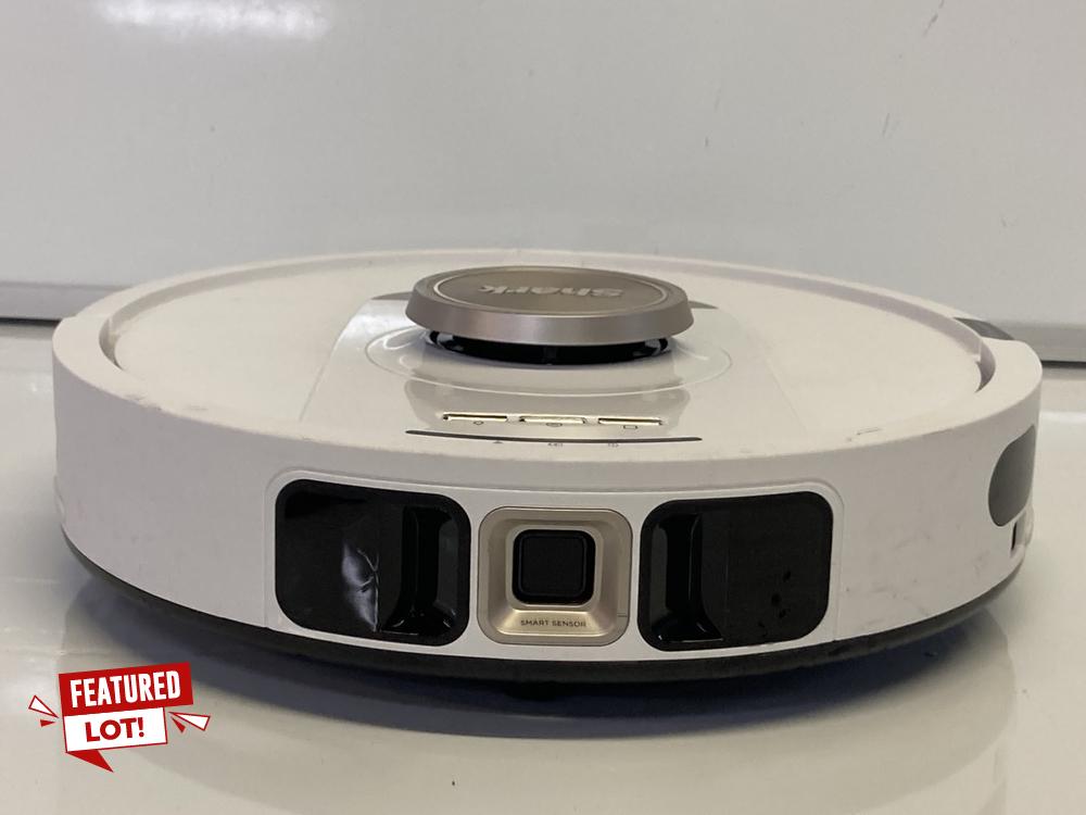 Lot 62  
            Birmingham Premium - Parcel Delivery Only 

                
SHARK POWERDETECT NEVER TOUCH PRO 2-IN-1 ROBOT VACUUM (ORIGINAL RRP - £799.99). (...