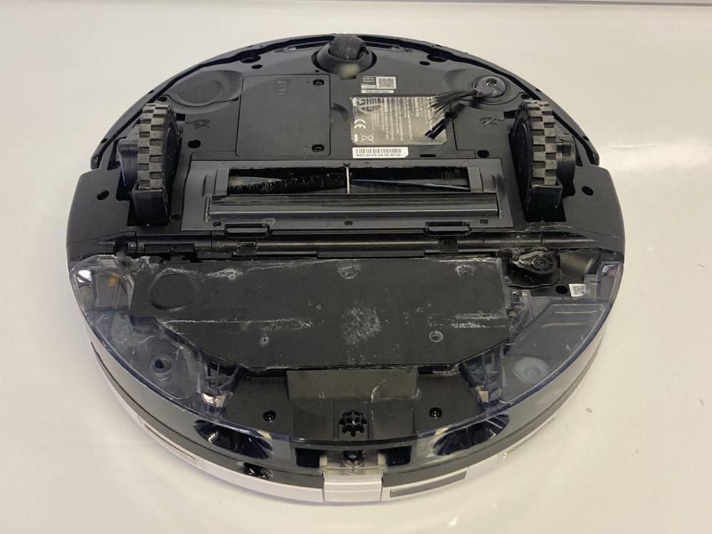 Lot 62  
            Birmingham Premium - Parcel Delivery Only 

                
SHARK POWERDETECT NEVER TOUCH PRO 2-IN-1 ROBOT VACUUM (ORIGINAL RRP - £799.99). (... - Image 2