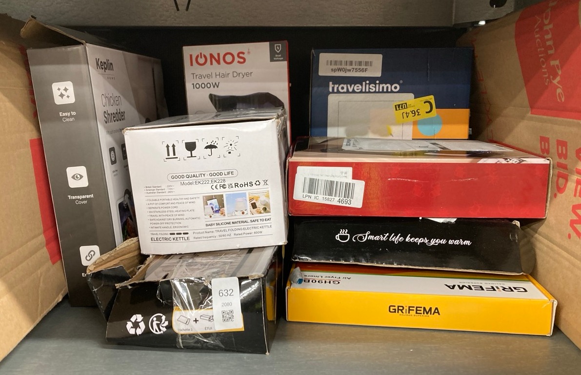 Conair 1875W Travel Hair Dryer With Smart Voltage & Folding Handle - View #3